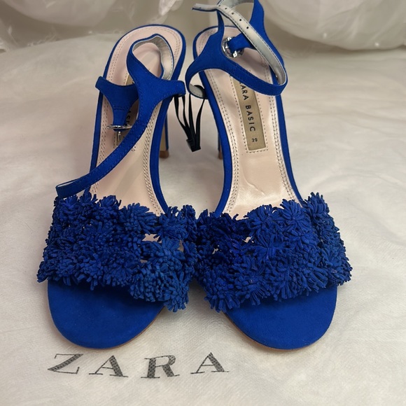 Zara suede Floral High Heel Sandals - Picture 9 of 10